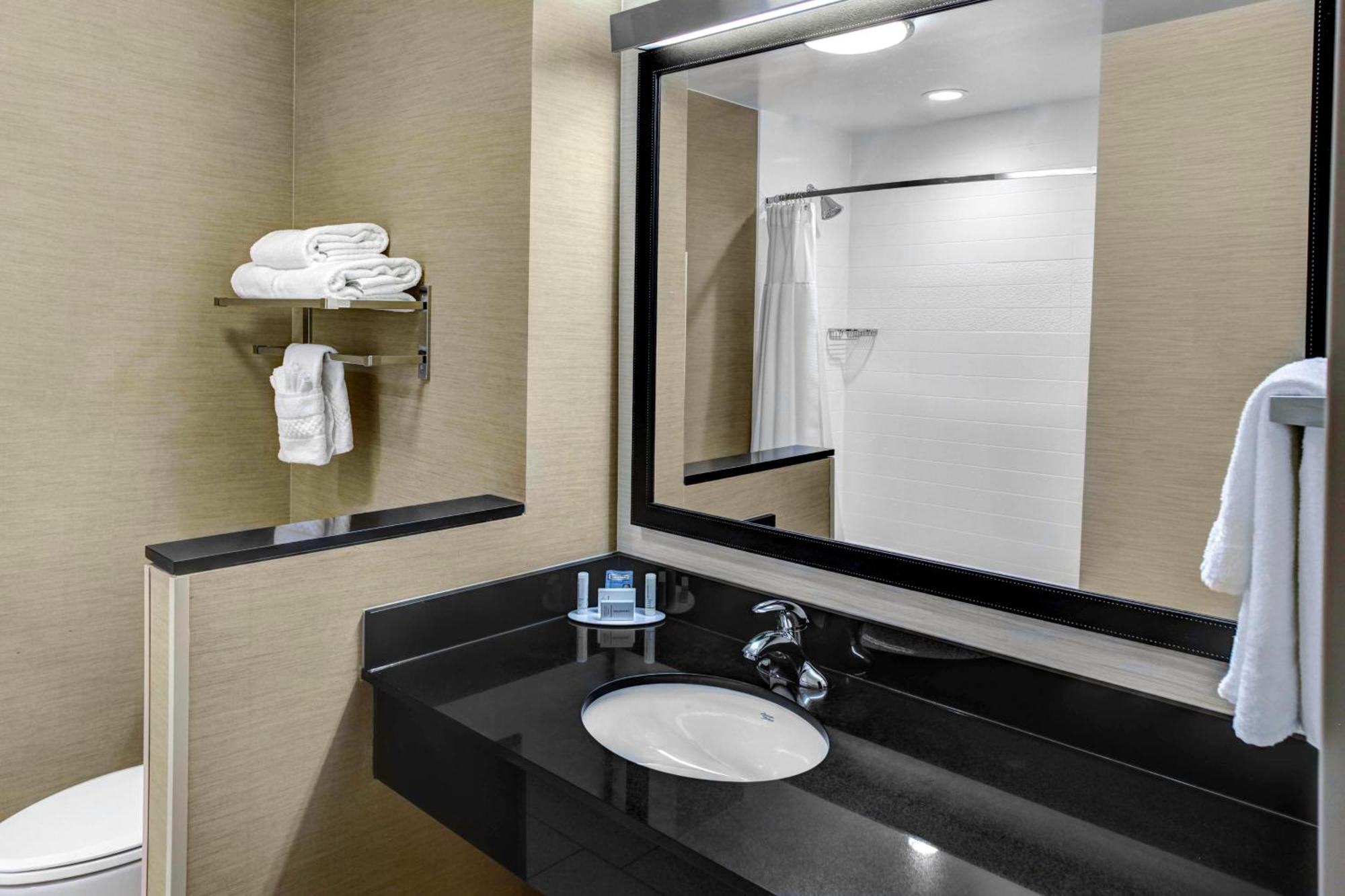 Fairfield Inn & Suites By Marriott Lansing At Eastwood Eksteriør bilde