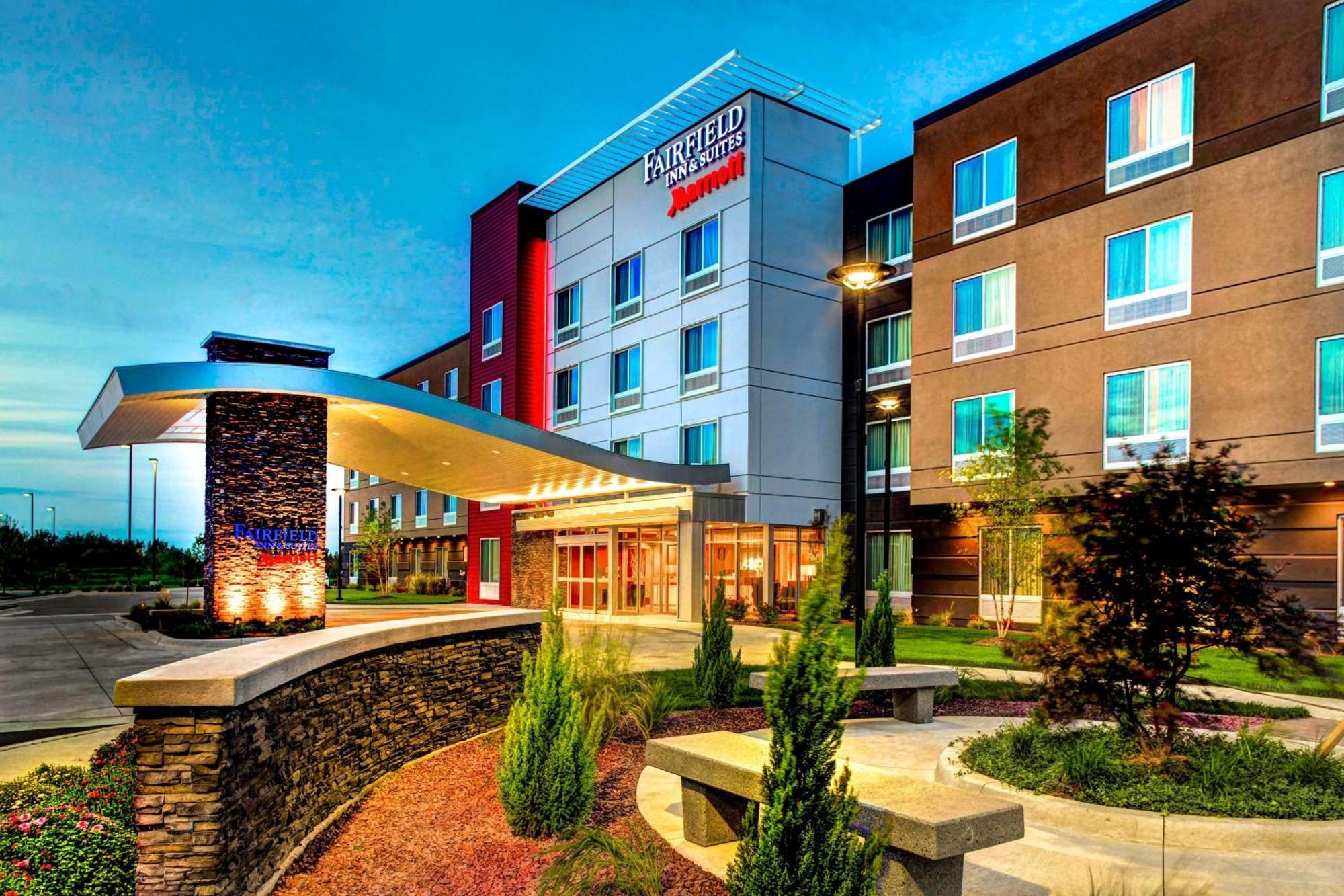 Fairfield Inn & Suites By Marriott Lansing At Eastwood Eksteriør bilde