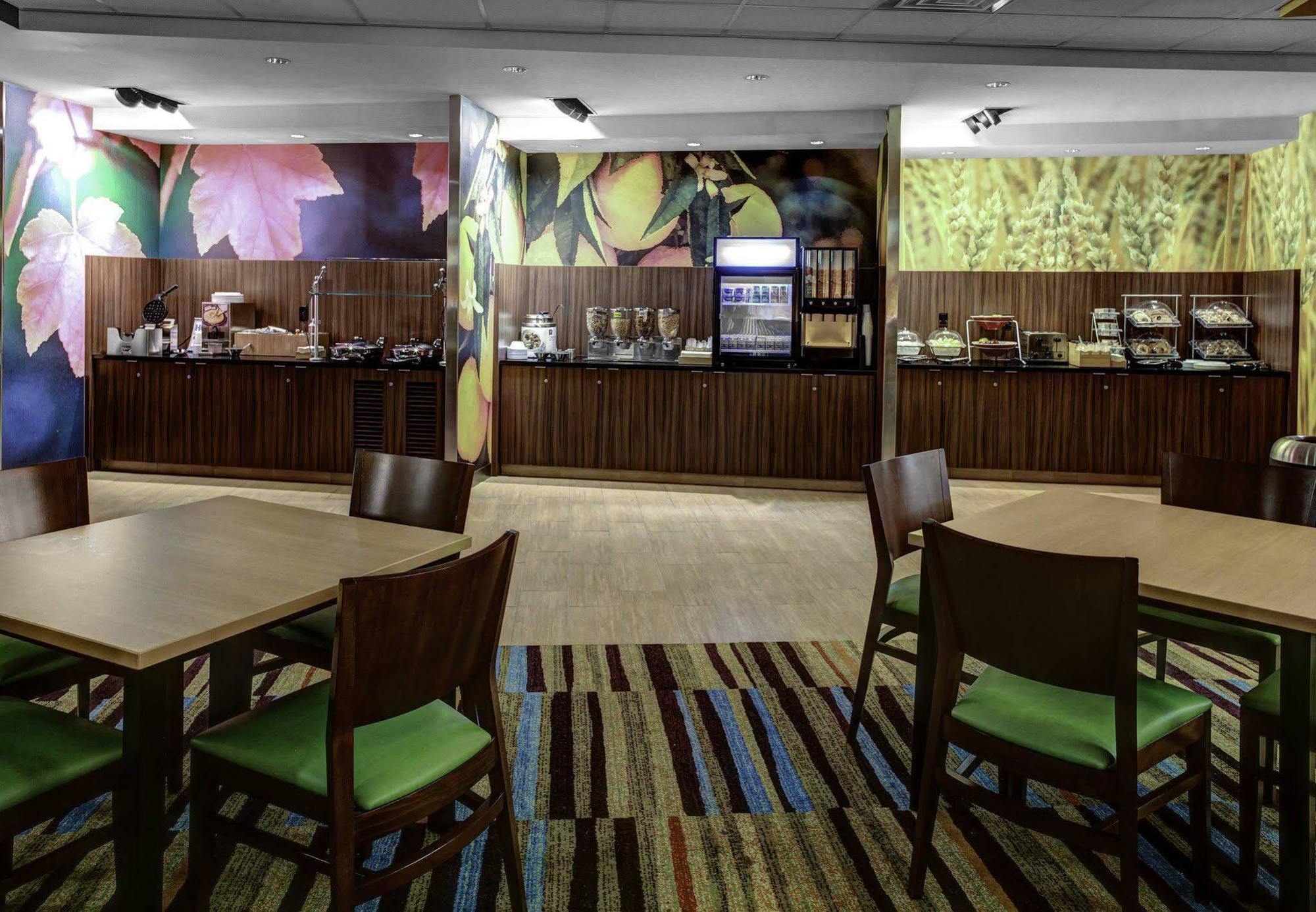 Fairfield Inn & Suites By Marriott Lansing At Eastwood Eksteriør bilde